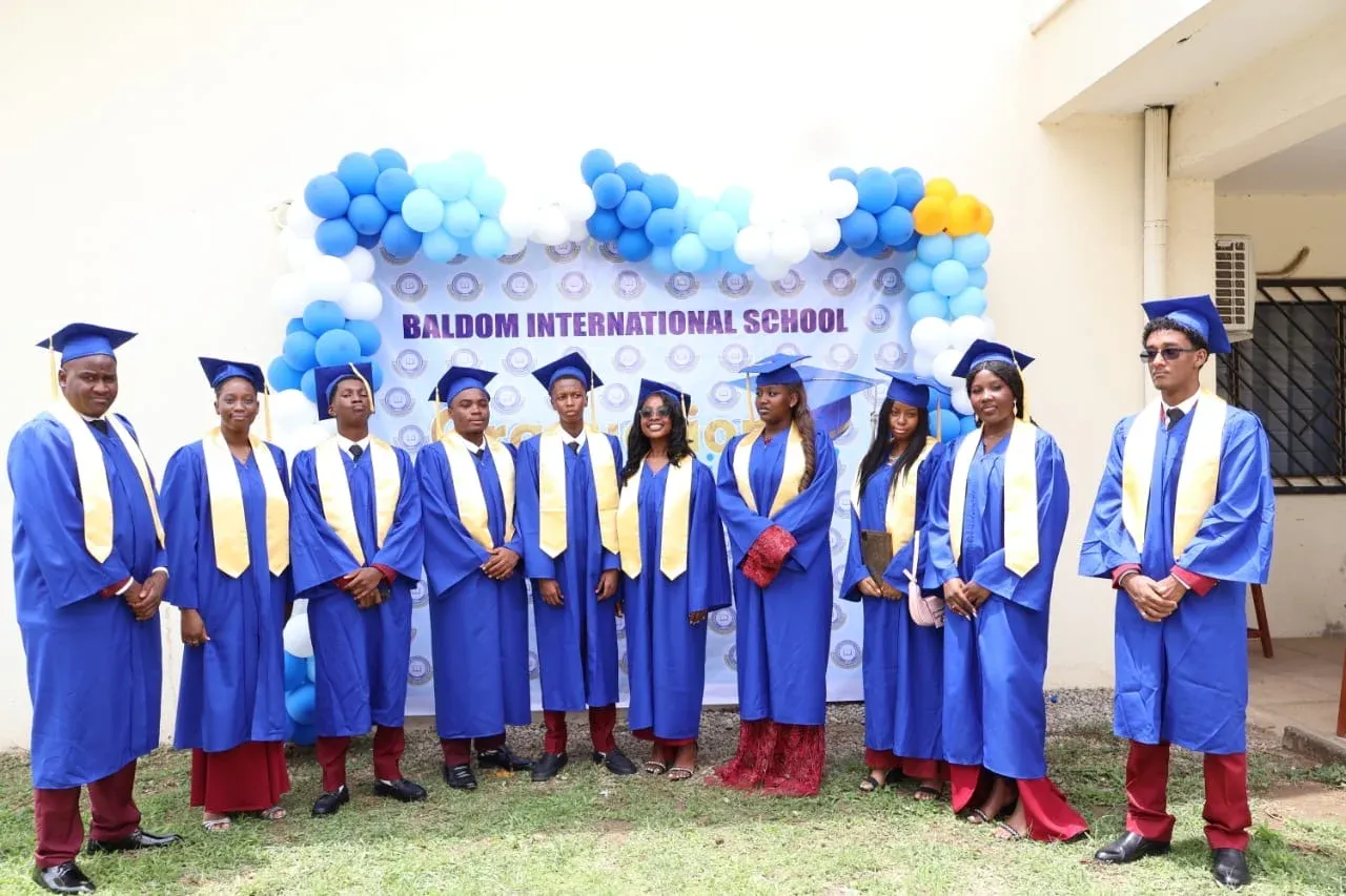 Estudantes angolanos concluem ano lectivo com distinção na Nigéria