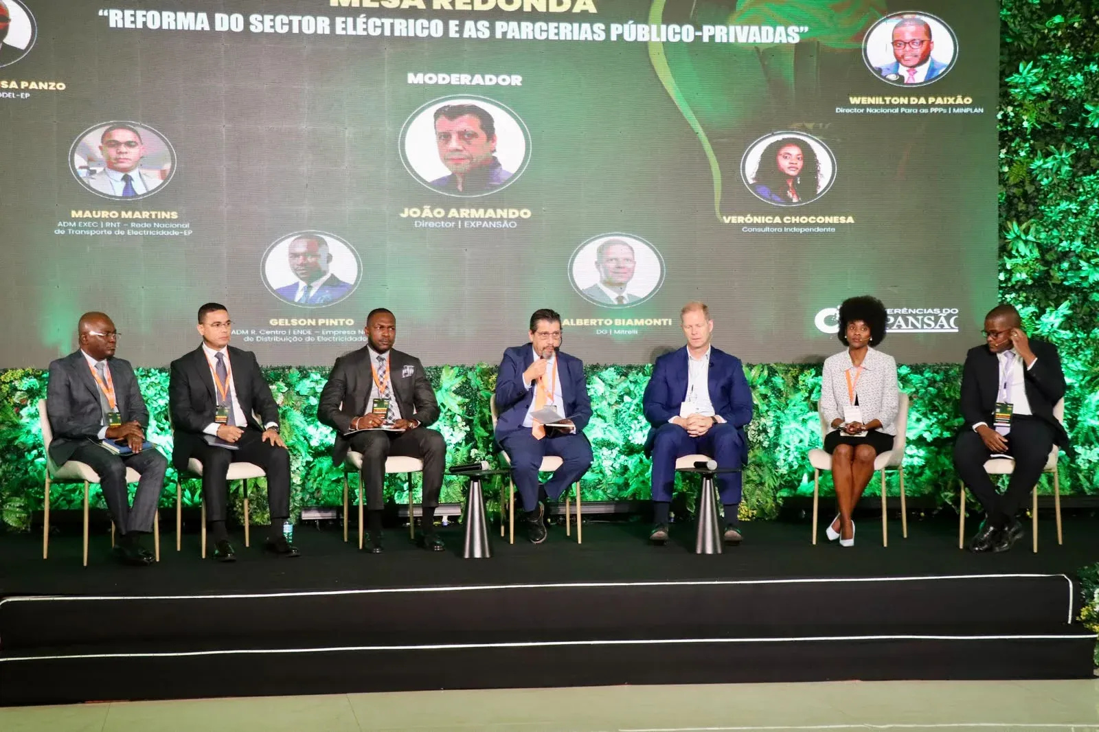 Fórum Energia e Ambiente discute reforma do sector eléctrico, PPP e tarifas em Angola, com 6.400 MW instalados e 70% de matriz renovável
