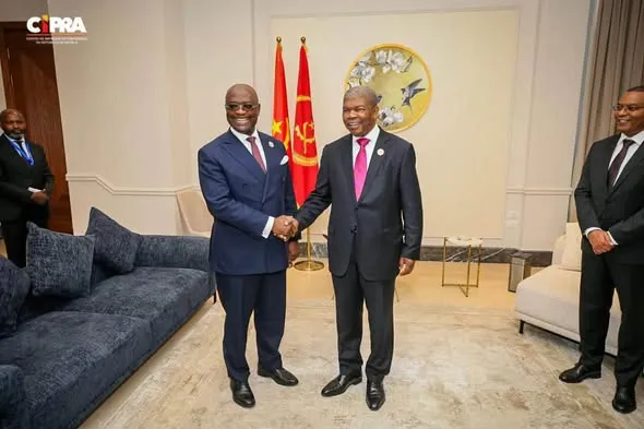 Chefe de Estado reúne-se com presidente do AFRIEXIMBANK