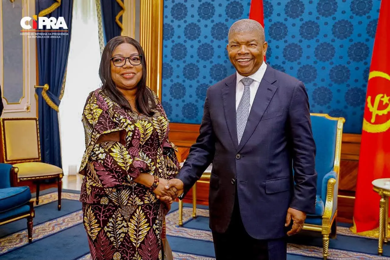 João Lourenço recebe embaixadora cessante do Ghana após 4 anos de missão e há expectativa de alargar isenção de vistos