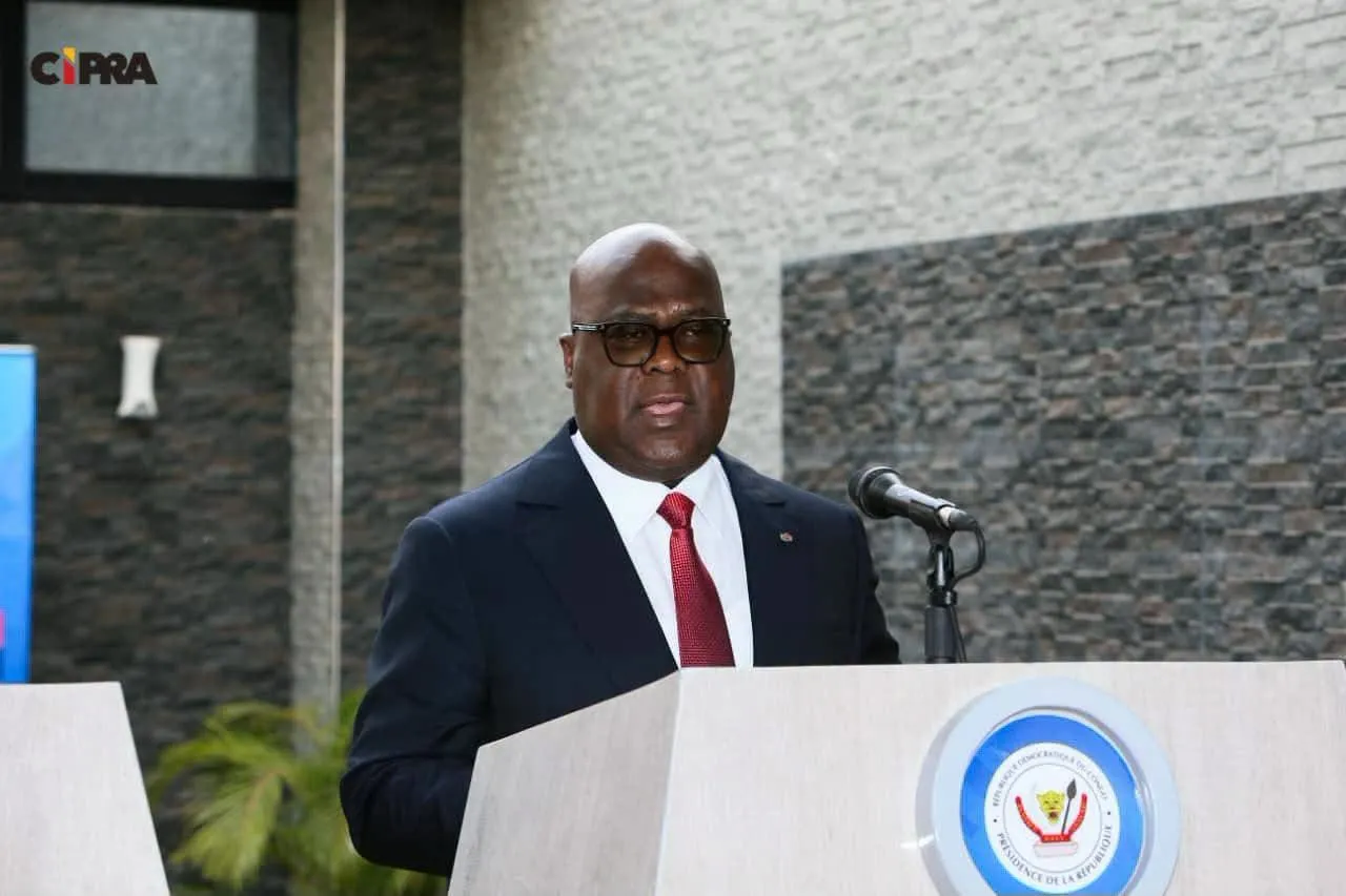 Félix Tshisekedi quer reforço da cooperação nos sectores das infra-estruturas...