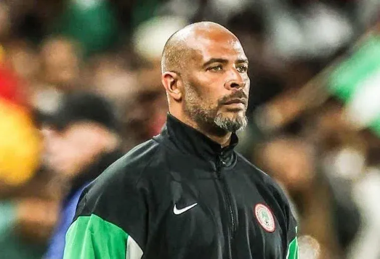 Treinador da Nigéria acusa RDC de práticas de fe!tiçaria durante jogo