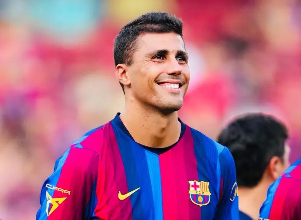 Barcelona apresenta Rodri oficialmente no Camp Nou