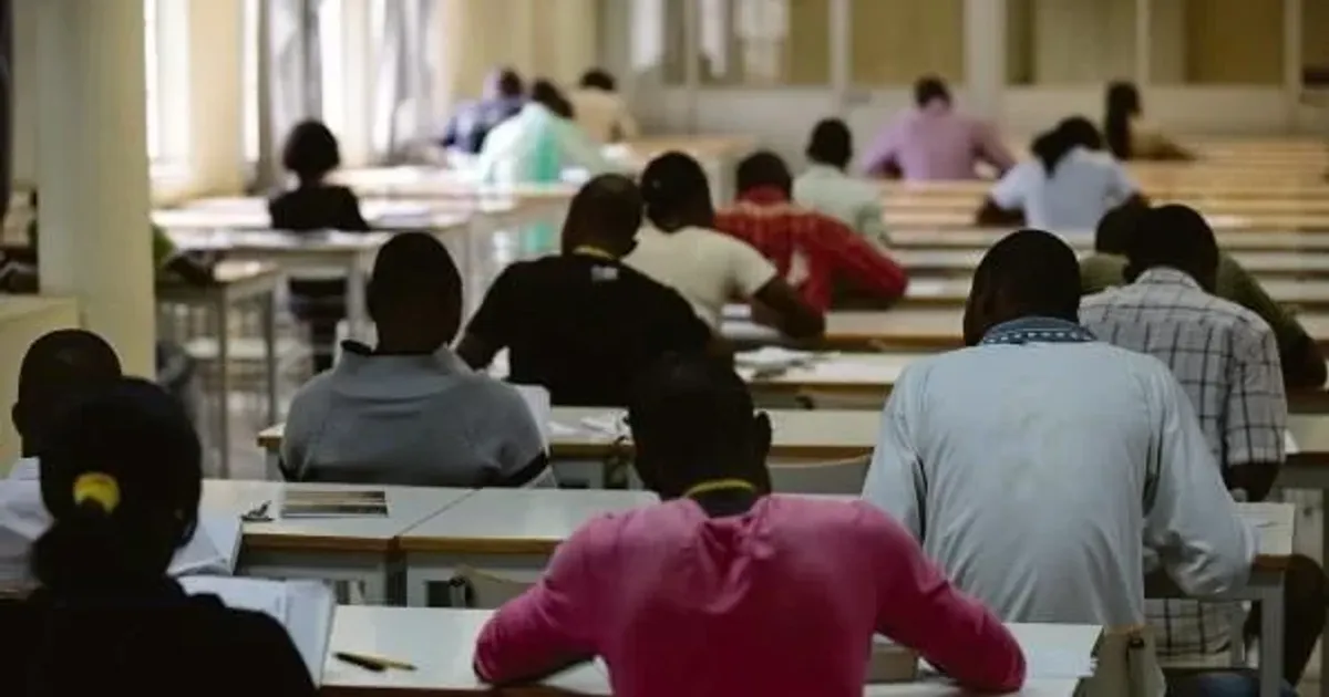 Abertas candidaturas para bolsas de estudo em Portugal 2025-2026