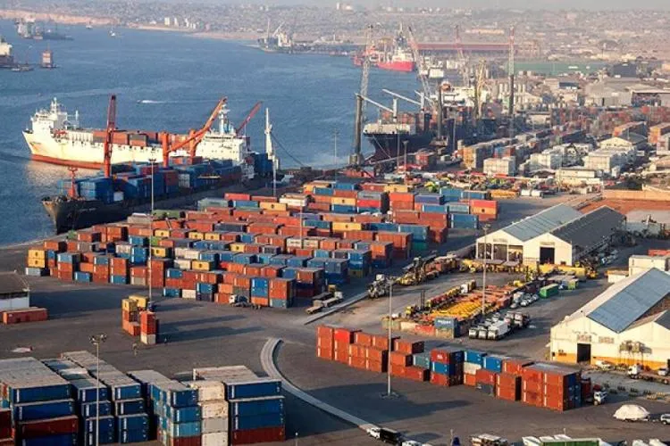 Investimento de 6,8 mil milhões de kwanzas em centro logístico promete baixar custos de importação