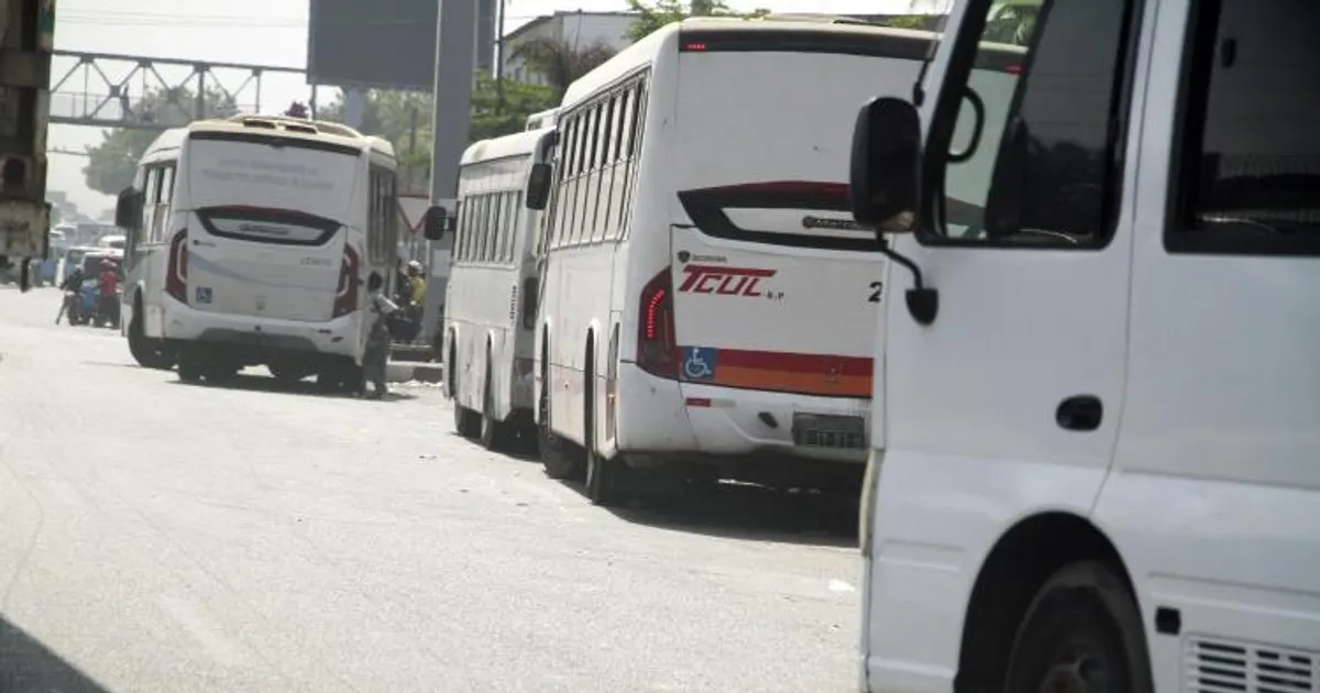 Operadoras antecipam  dificuldades com a saída do Governo da distribuição de autocarros