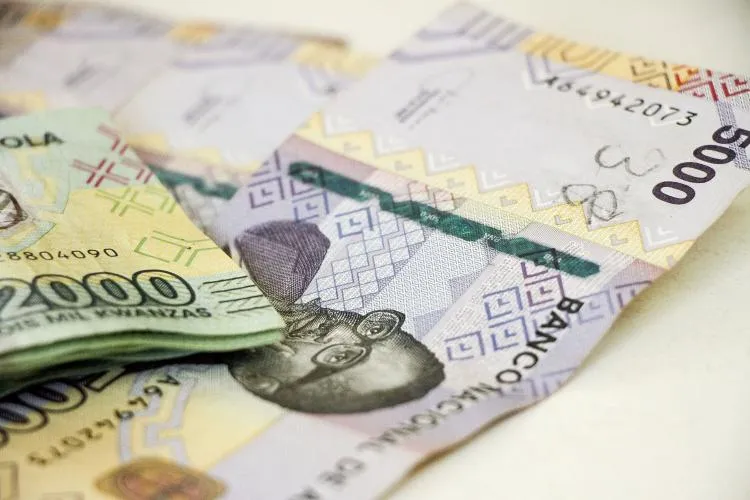 Estado encaixa directamente 106,55 mil milhões de kwanzas em cinco anos de Propriv