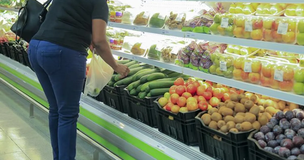 Comer ainda pesa muito no bolso do consumidor angolano