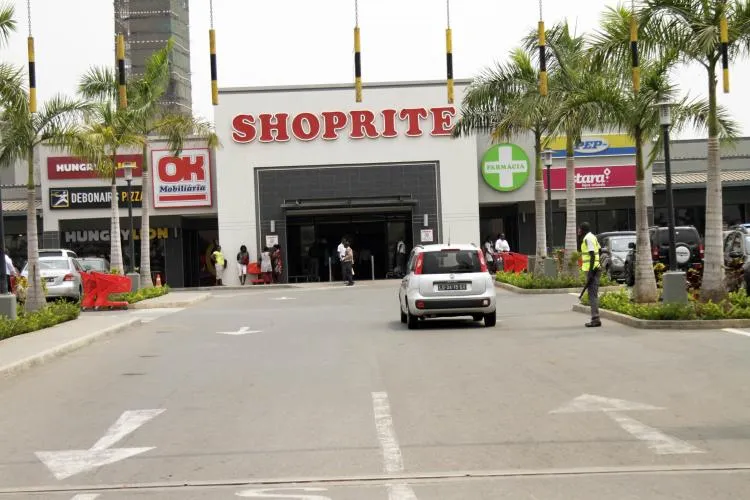 Shoprite em Angola cresce 9,8%, mas efeito cambial limita vendas a 2,1% em rands