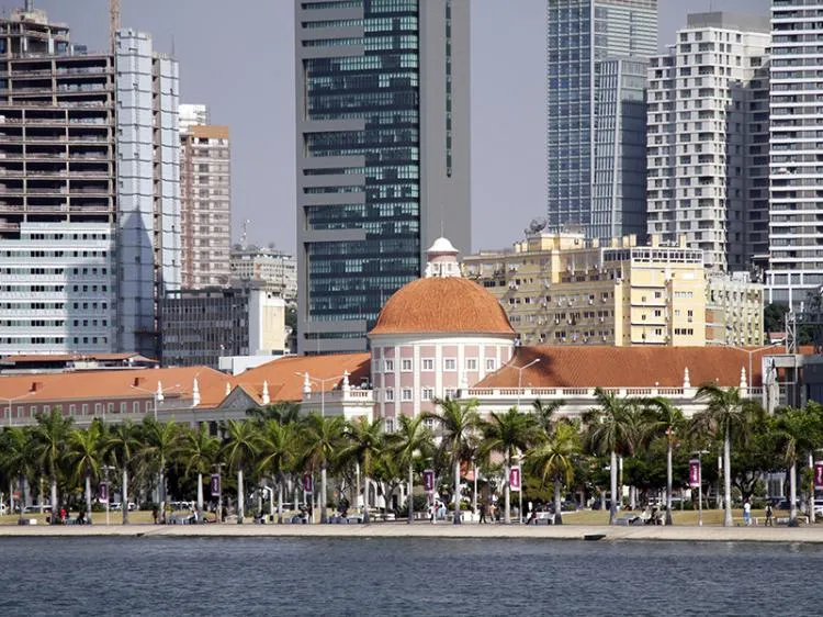 Angola tem a oitava maior taxa de juro de África e a 14ª do mundo