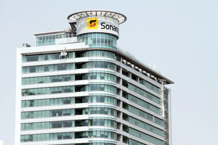 Sonangol dá vida ao segmento de Fundo de Pensões, enquanto Fénix do BPC está em derrapagem