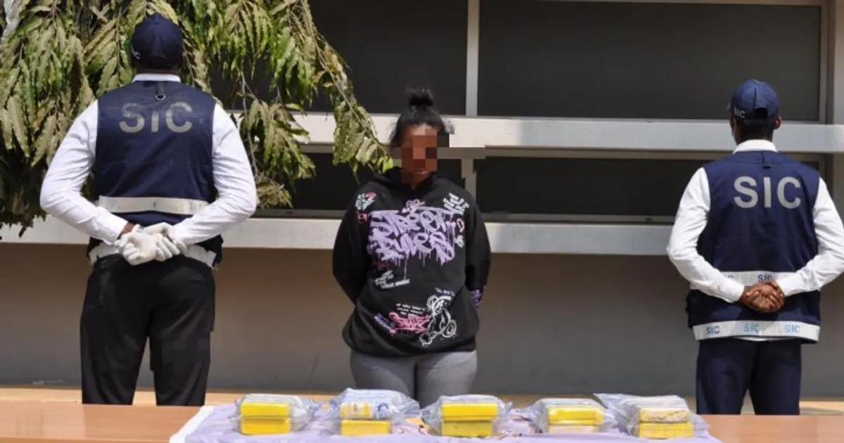 Cidadã brasileira detida em Luanda com mais de 60 cápsulas de cocaína no corpo
