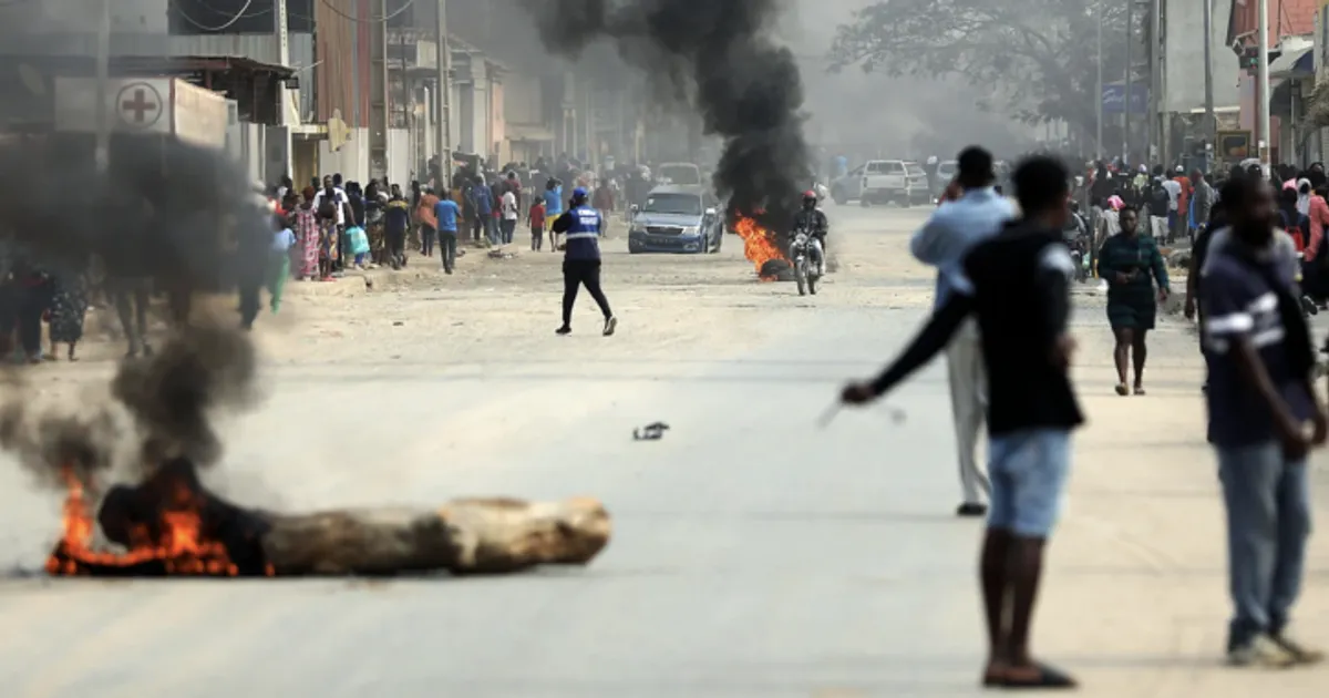 Balanço da polícia dá conta de quatro mortos e mais de 500 detenções em Luanda