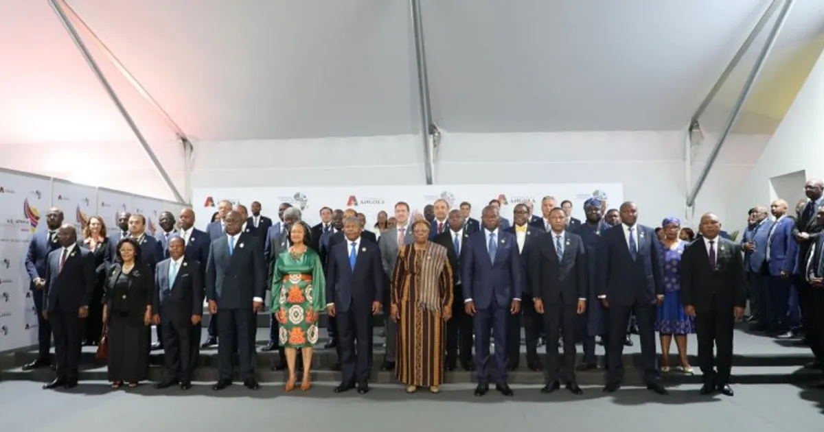 Empresa norte-americana e Angola Telecom assinam acordo de investimento avaliado em 170 milhões