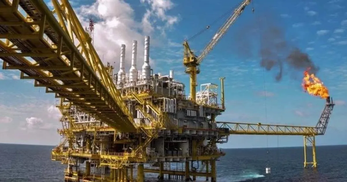 Produção petrolífera abaixo do previsto em Maio