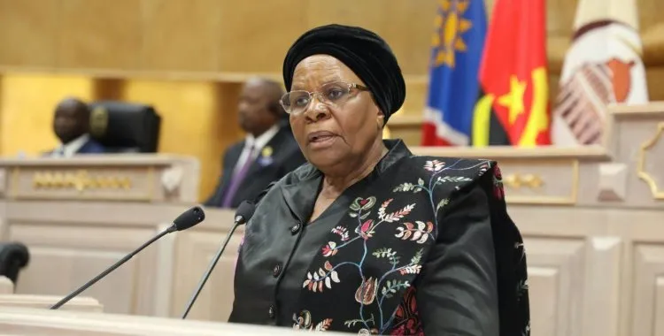 Presidente da Namíbia defende maior produção e fiscalização dos acordos com Angola durante visita a Luanda