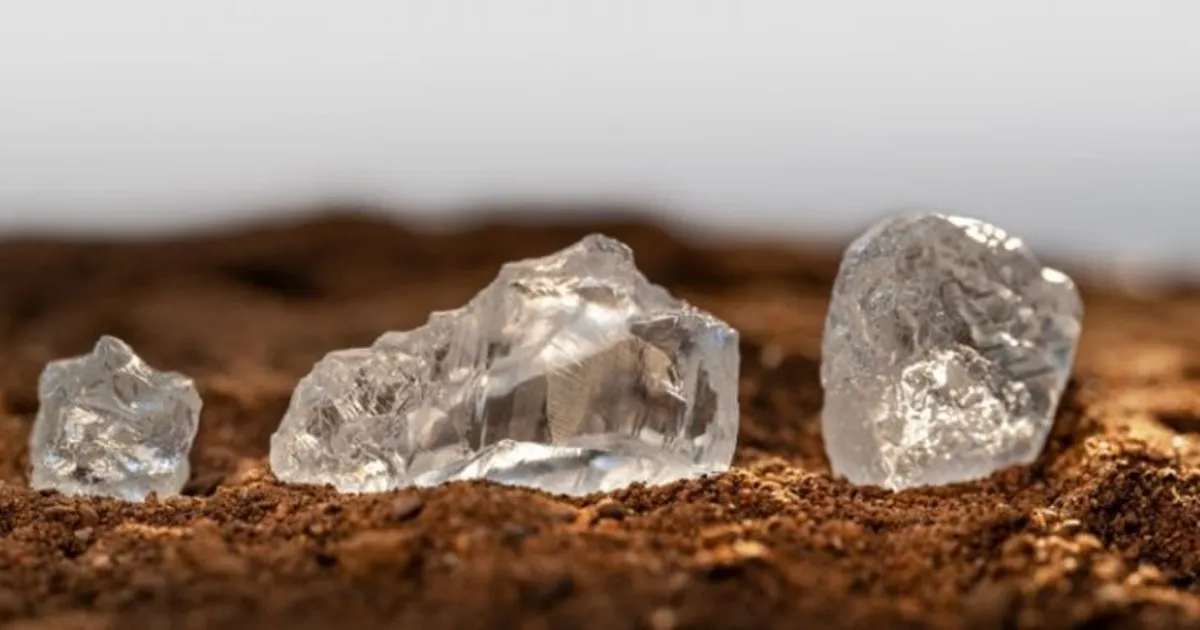Mais de 30 anos depois, De Beers descobre novo depósito de diamantes em Angola