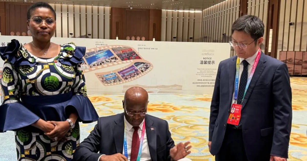 Assinado acordo para enviar equipa médica chinesa para Angola