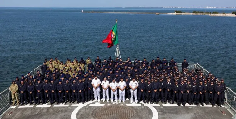 Navio da Marinha portuguesa partiu para missão pela costa ocidental africana com passagem por Angola