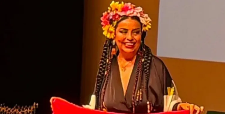 Artista angolana arrebata ouro em exposição no Japão