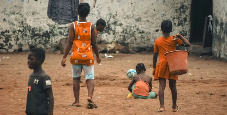 Filhos de refugiados em Angola sem nacionalidade por falta de documentos, diz comissão