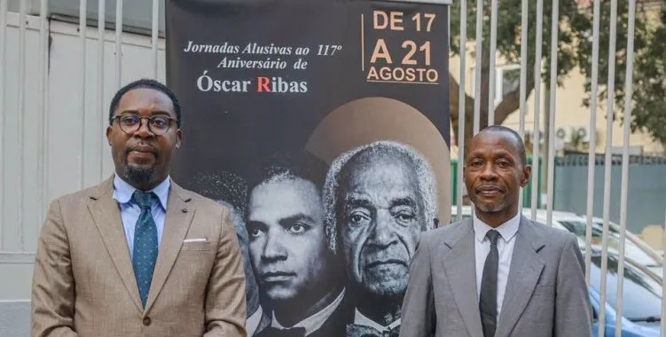Casa Museu Óscar Ribas recebe exposição fotográfica que celebra legado do escritor