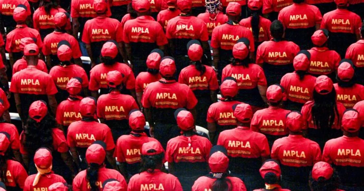 MPLA insta Governo a reduzir impacto do fim da subvenção aos combustíveis