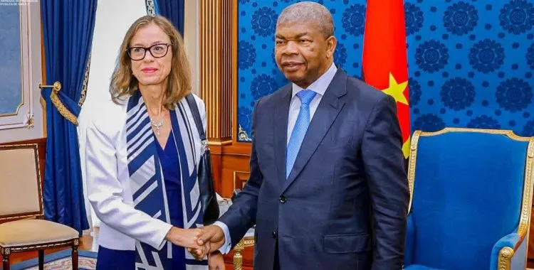 João Lourenço recebe cumprimentos de despedida da embaixadora da UE em Angola