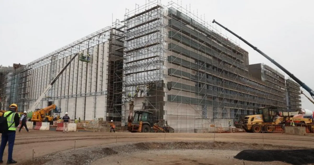 Ministro das Obras Públicas aponta necessidade de país ter centro de convenções de grande dimensão