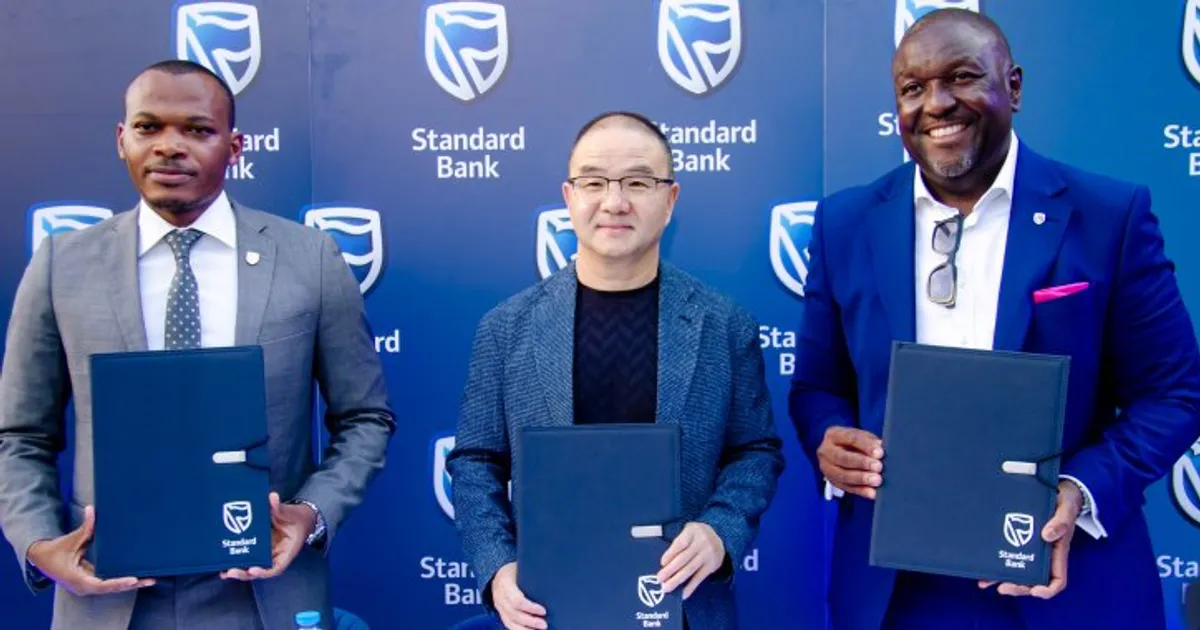 Standard Bank de Angola e Jetour celebram protocolo de parceria para a oferta de novos produtos