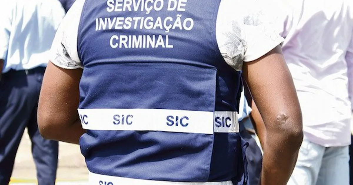 Angola trava saída clandestina de 3000 toneladas de quartzo para a China