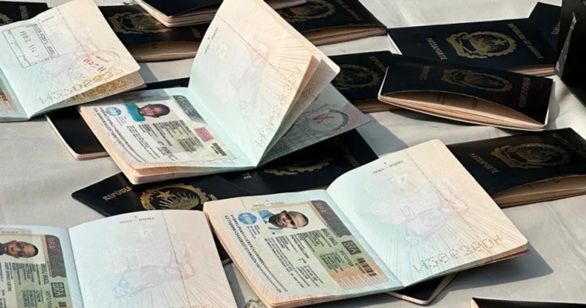 Autoridades desmantelam rede que emitia vistos falsos para o Brasil