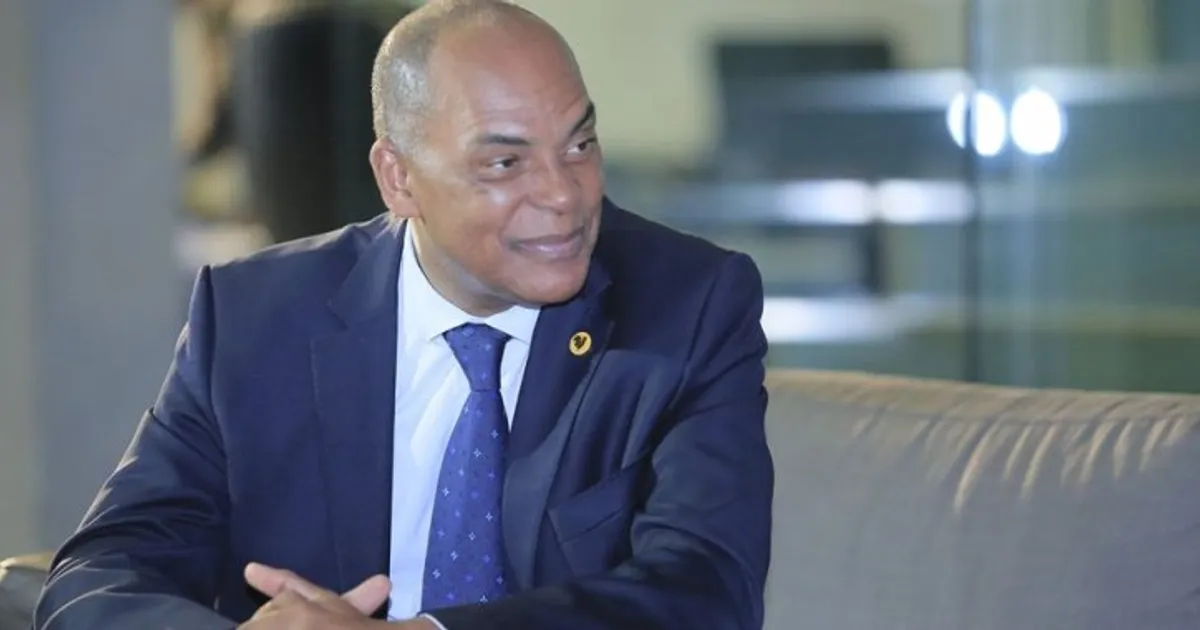 Líder da UNITA critica subida dos combustíveis e diz que medida “está mal pensada”